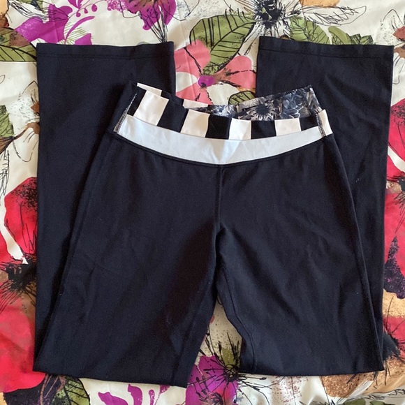 Lululemon Astro Pant - Picture 5 of 9